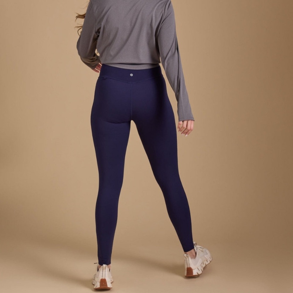 New with tags DownEast Ultra legging, maritime blue.